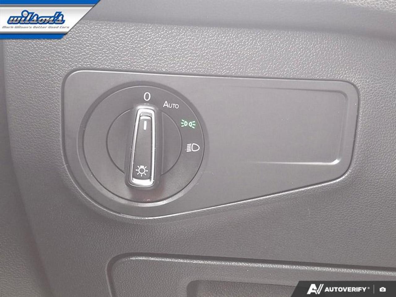 2024 Volkswagen Tiguan Comfortline AWD | Leather | Sunroof | Adaptive Cruise | CarPlay + Android | Heated Seats | and More! Photo