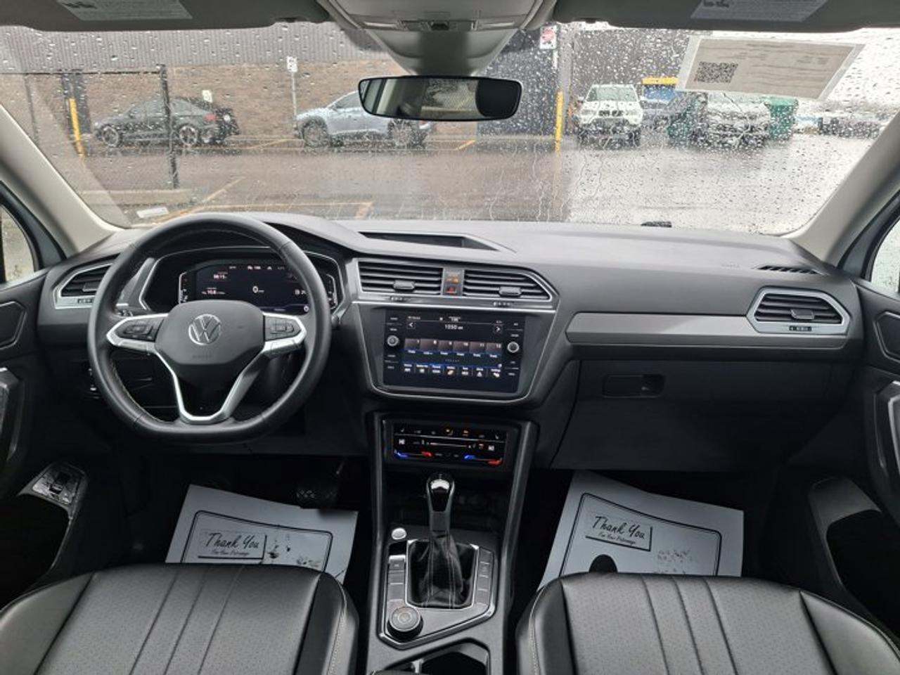 2024 Volkswagen Tiguan Comfortline AWD | Leather | Sunroof | Adaptive Cruise | CarPlay + Android | Heated Seats | and More! Photo