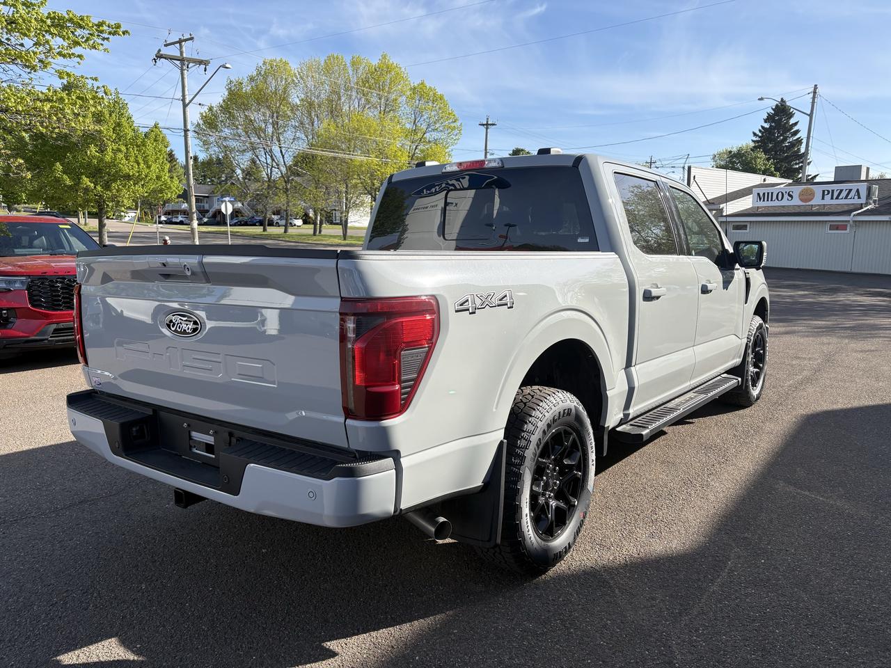 2026 Ford F-150 XLT Photo4