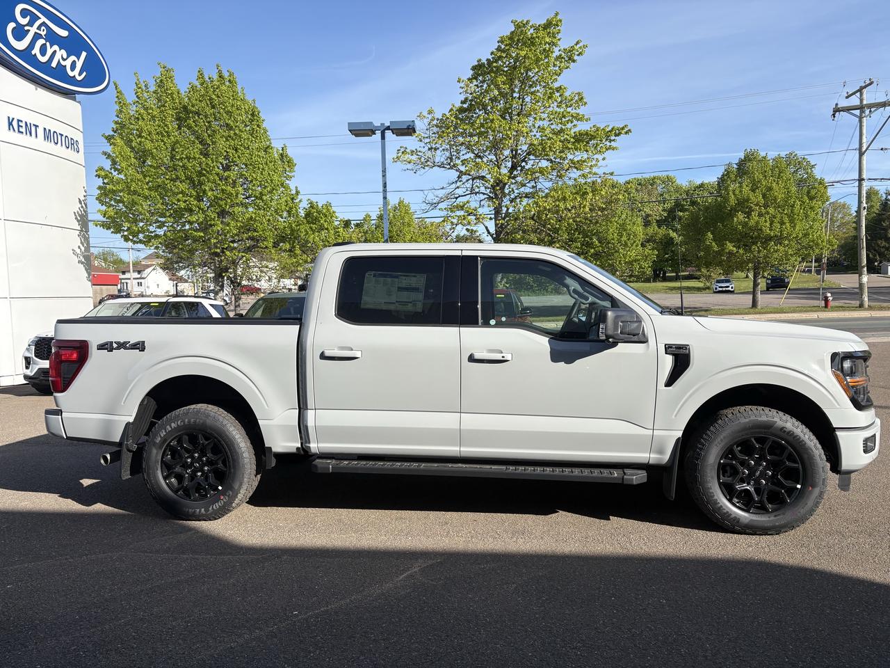 2026 Ford F-150 XLT Photo3