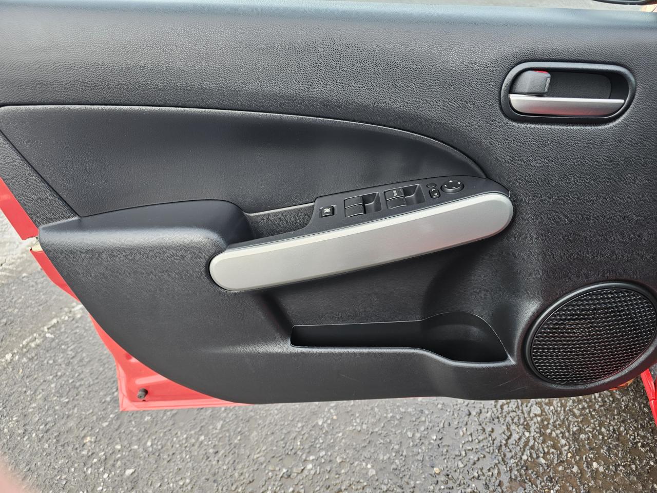 2013 Mazda MAZDA2 GX, AUTOMATIC, CERTIFIED, 2 SETS OF TIRES, 162 KM Photo