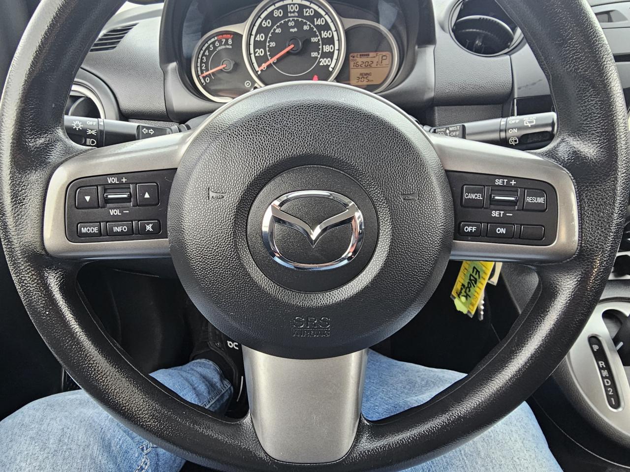 2013 Mazda MAZDA2 GX, AUTOMATIC, CERTIFIED, 2 SETS OF TIRES, 162 KM Photo