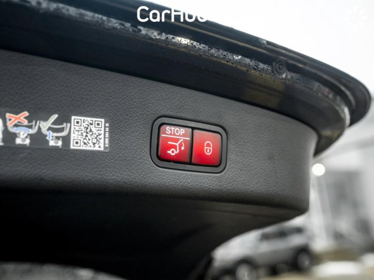 2025 Mercedes-Benz GLC 300 Photo