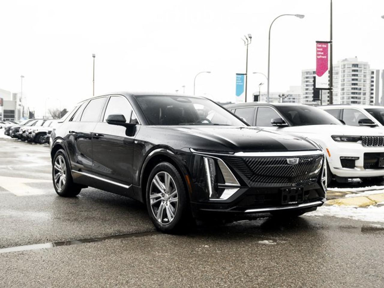 2024 Cadillac LYRIQ Tech AWD Panoroof Heated Seats Navi Apple CarPlay Android Auto Photo4