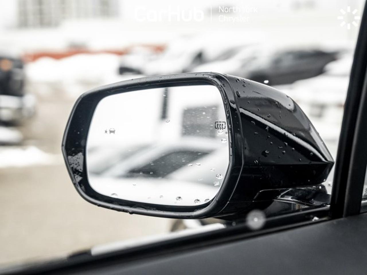 2024 Cadillac LYRIQ Tech AWD Panoroof Heated Seats Navi Apple CarPlay Android Auto Photo