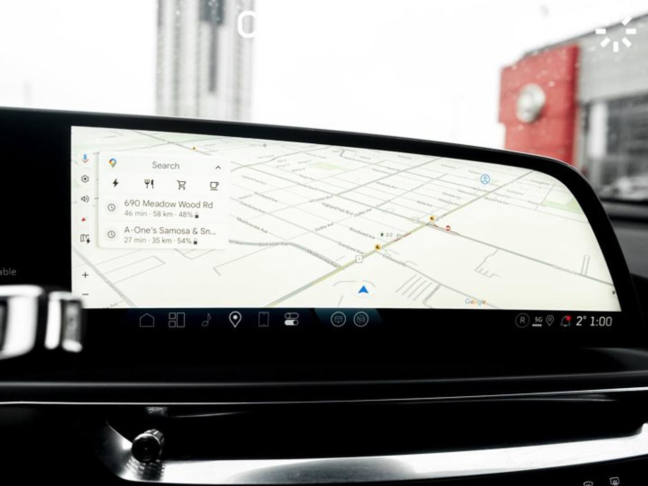 2024 Cadillac LYRIQ Tech AWD Panoroof Heated Seats Navi Apple CarPlay Android Auto Photo