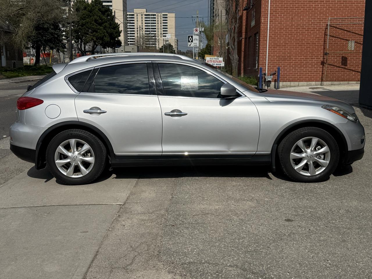 2010 Infiniti EX35 AWD 4dr Journey Photo