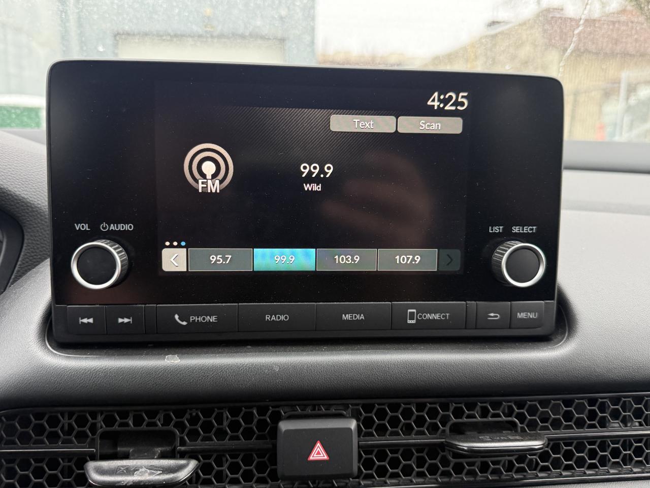 2024 Honda HR-V LX-B Photo