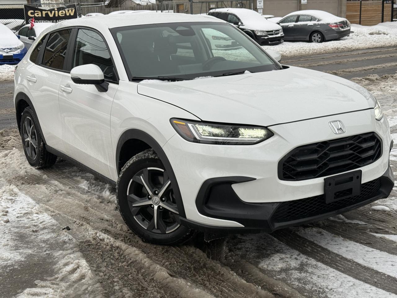 2024 Honda HR-V LX-B Photo2