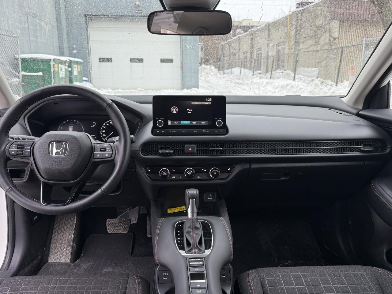 2024 Honda HR-V LX-B Photo