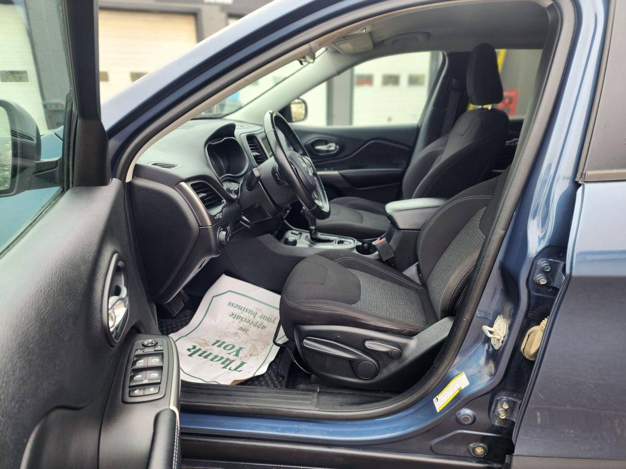 2020 Jeep Cherokee Sport l Clean Carfax l One Owner l AWD