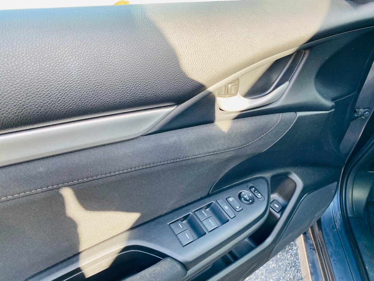 2019 Honda Civic EX Photo