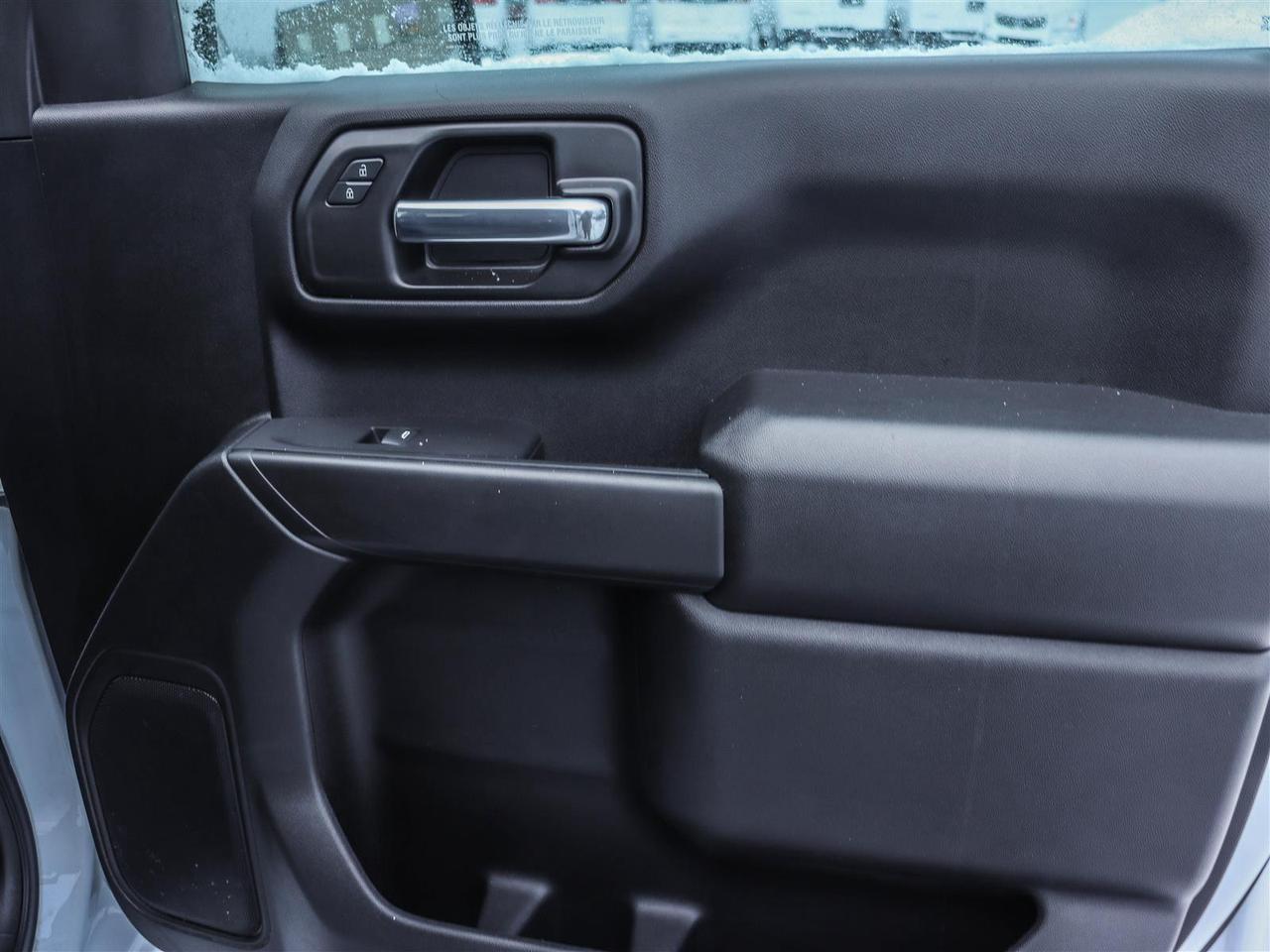 2025 Chevrolet Silverado 1500 W/T Photo