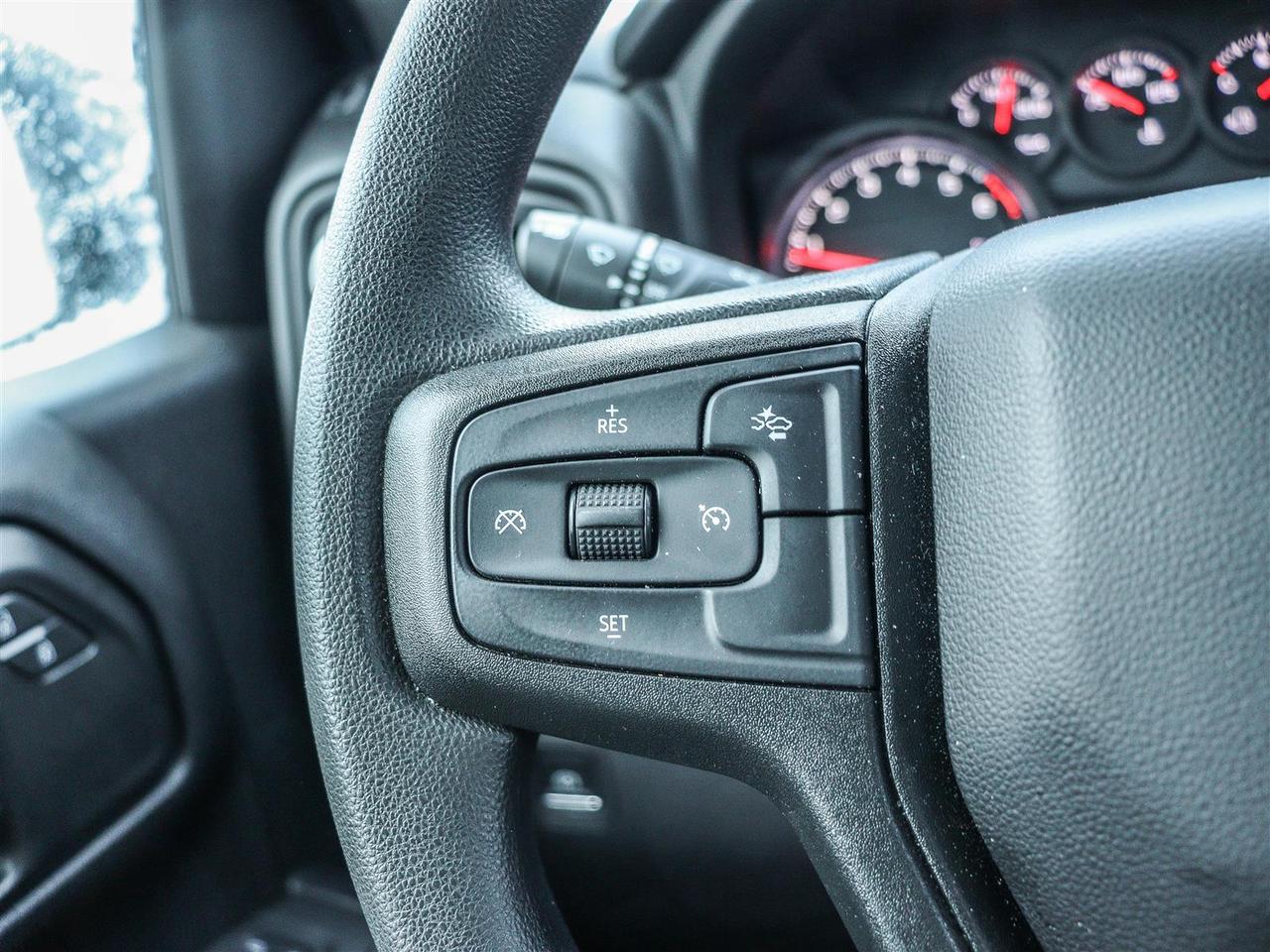 2025 Chevrolet Silverado 1500 W/T Photo