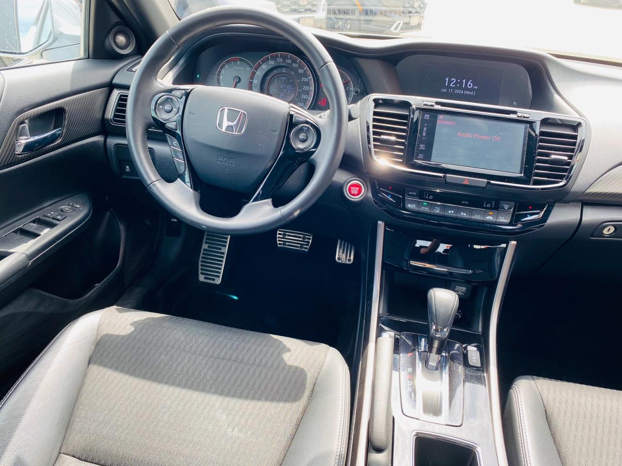 2017 Honda Accord Sedan Sport Photo