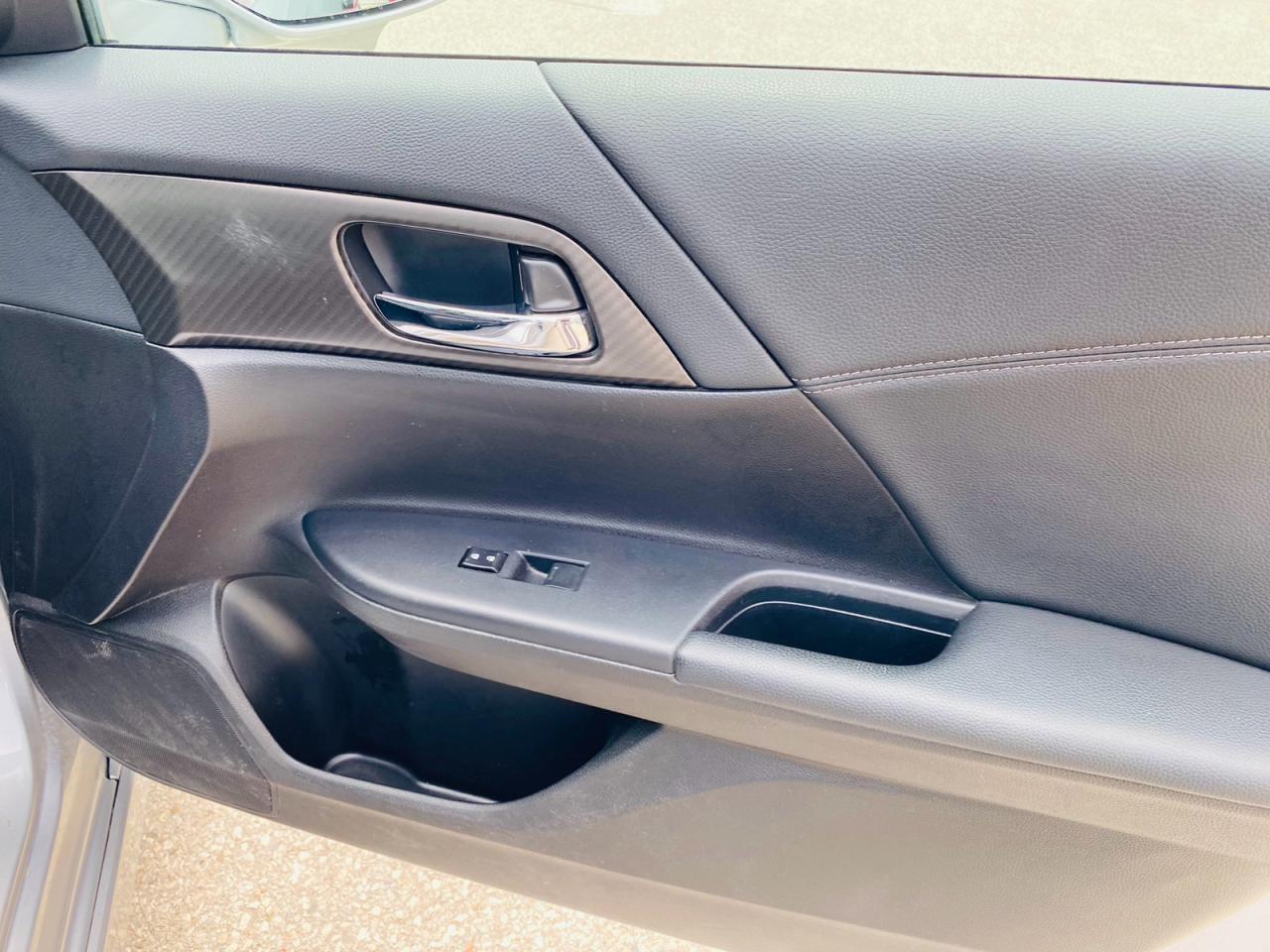 2017 Honda Accord Sedan Sport Photo