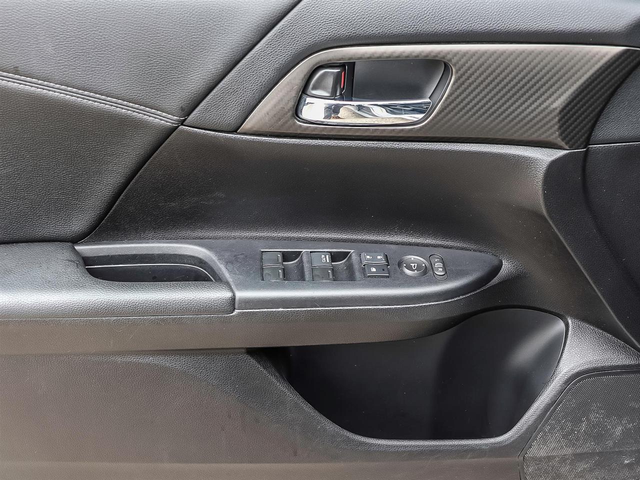 2017 Honda Accord Sedan Sport Photo