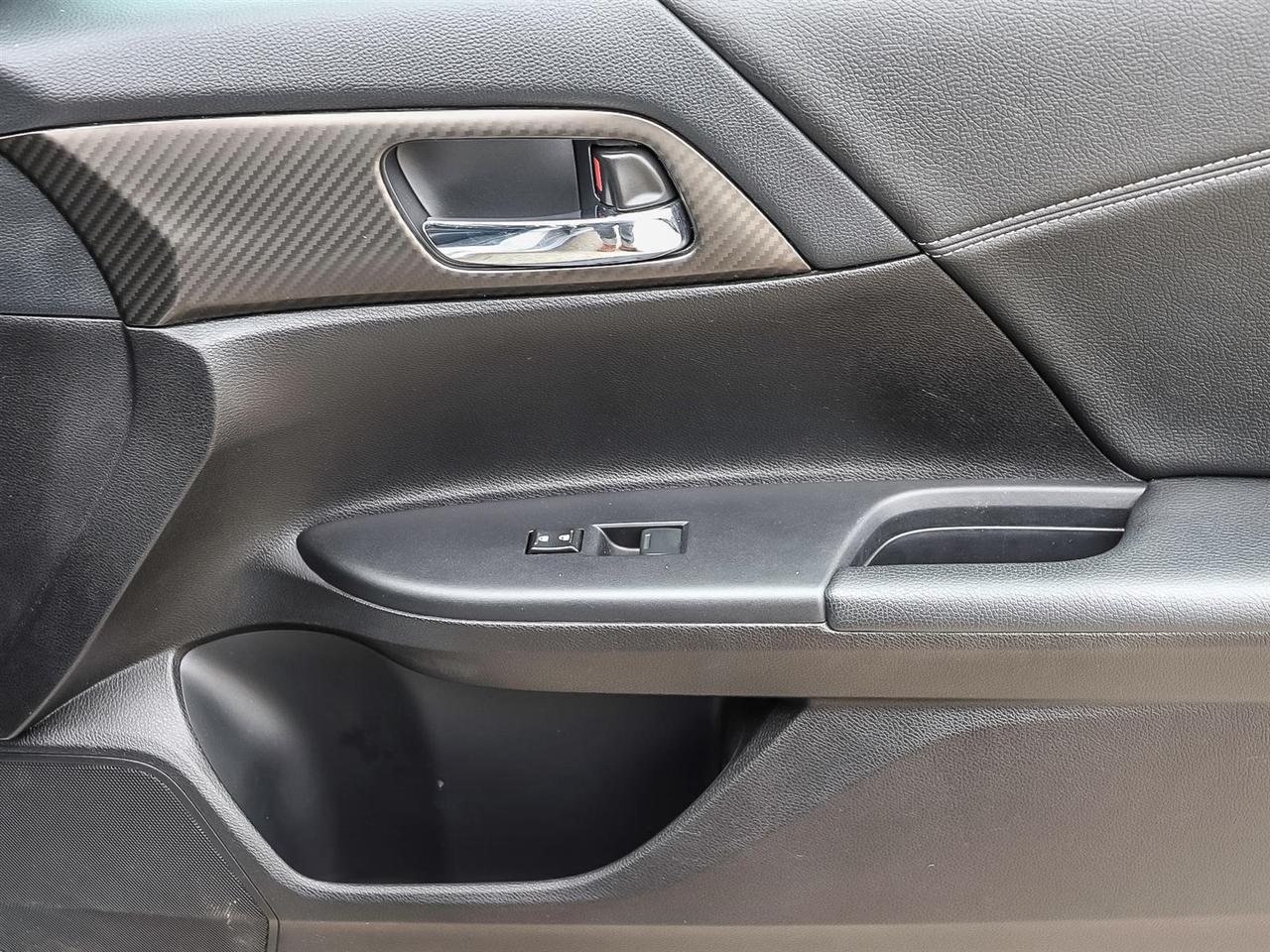 2017 Honda Accord Sedan Sport Photo