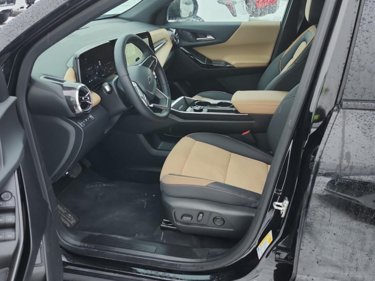 2026 Chevrolet Equinox ACTIV Photo3