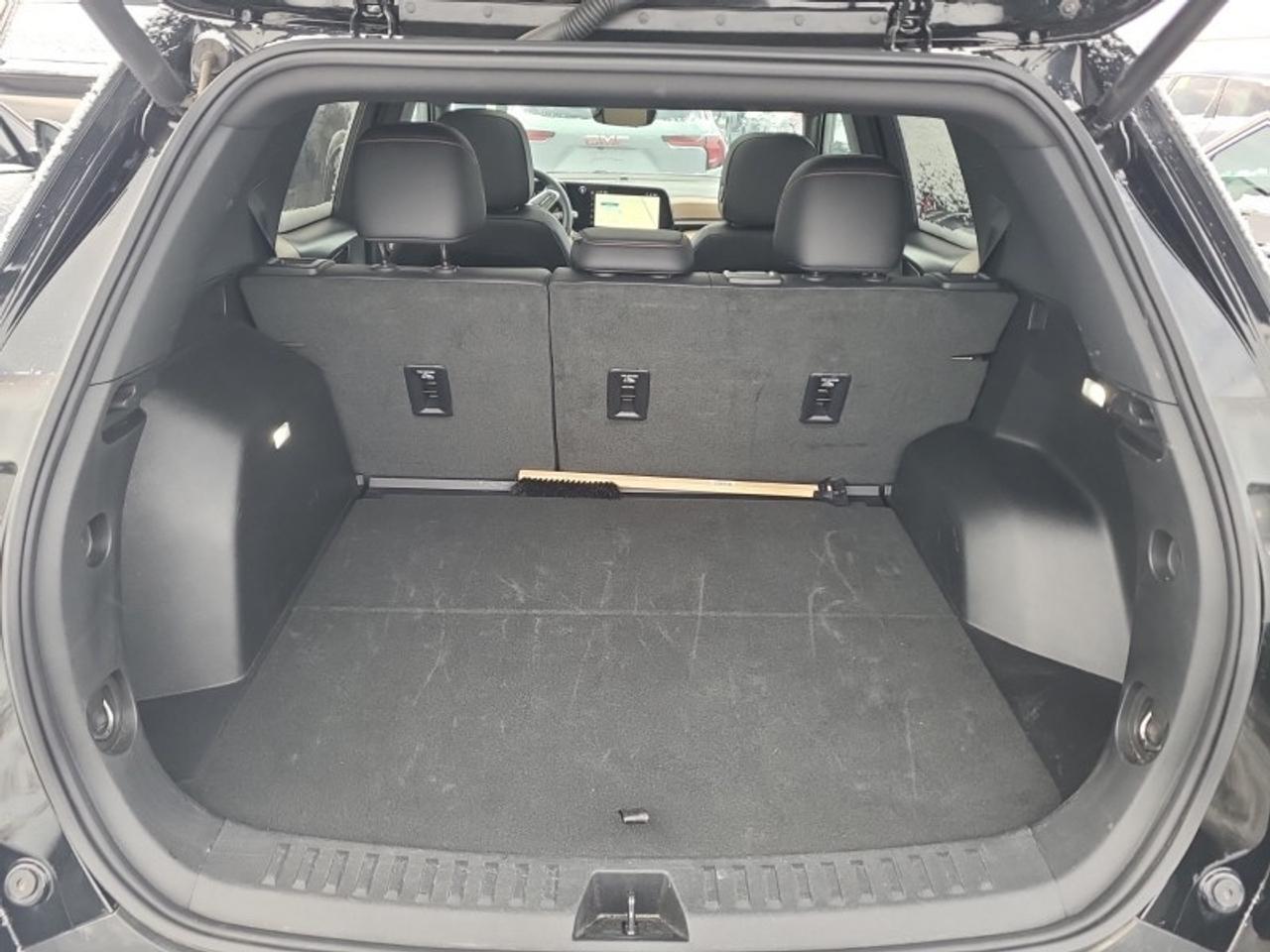 2026 Chevrolet Equinox ACTIV Photo