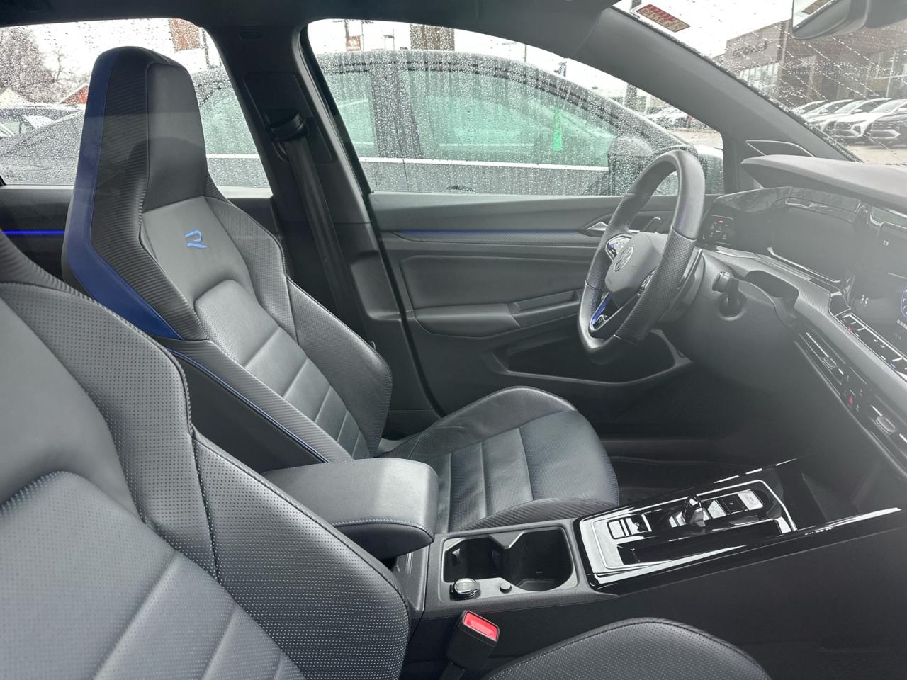 2023 Volkswagen Golf R Base Photo2