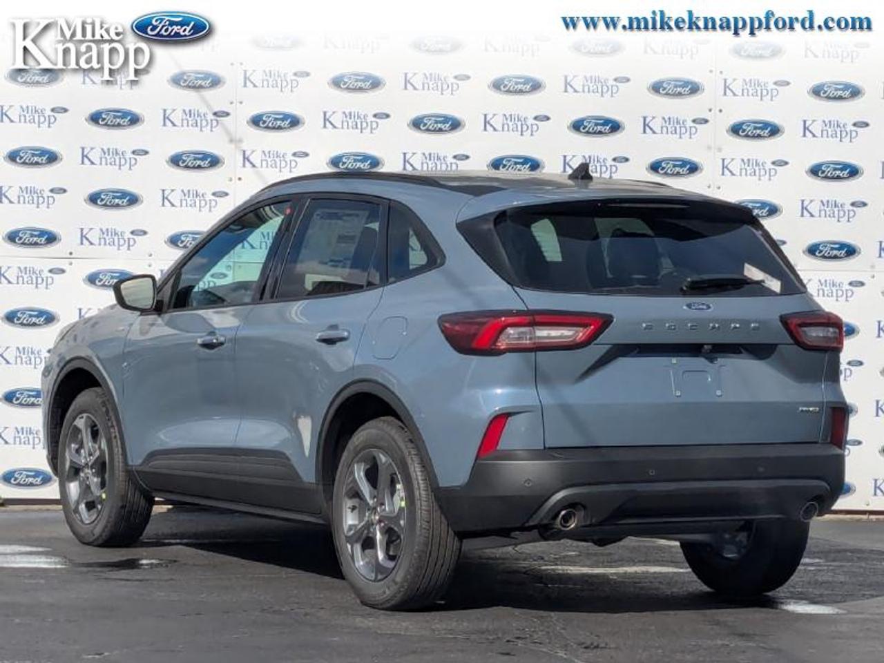 2025 Ford Escape ST-Line Photo2