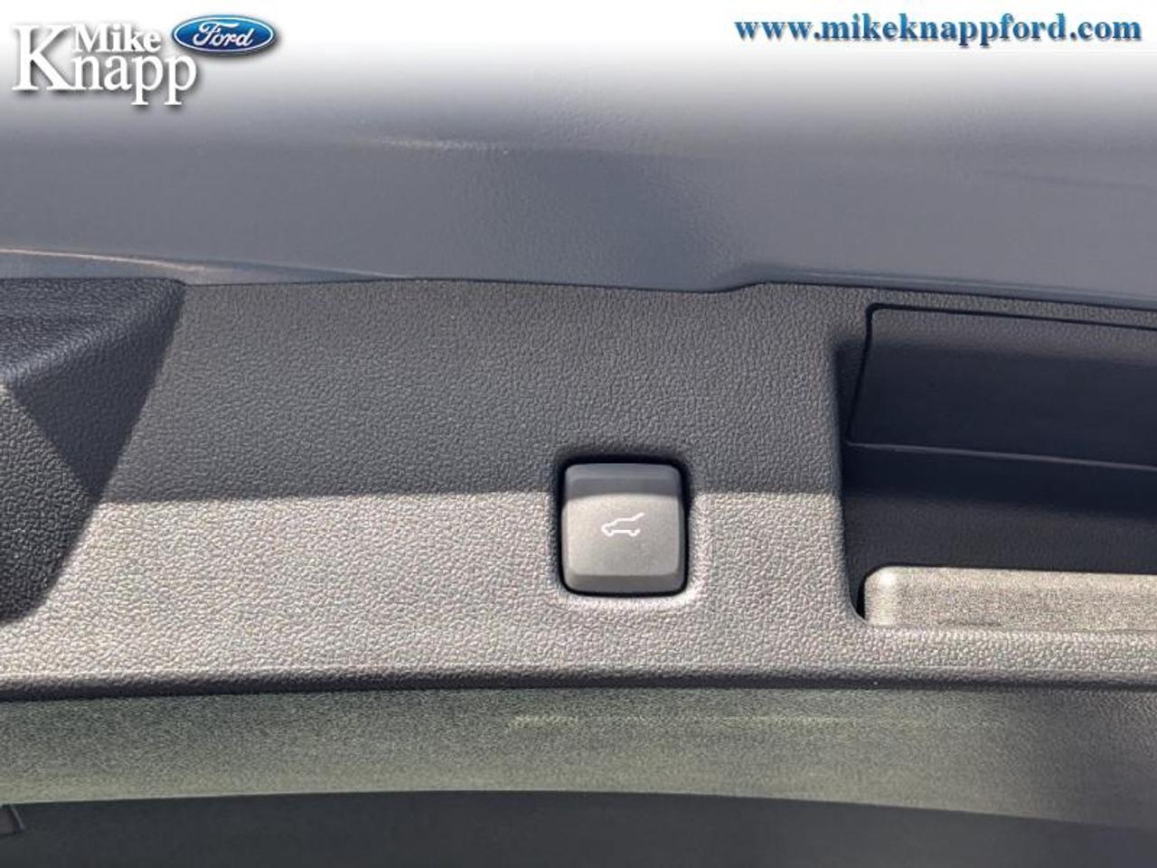 2025 Ford Escape ST-Line Photo