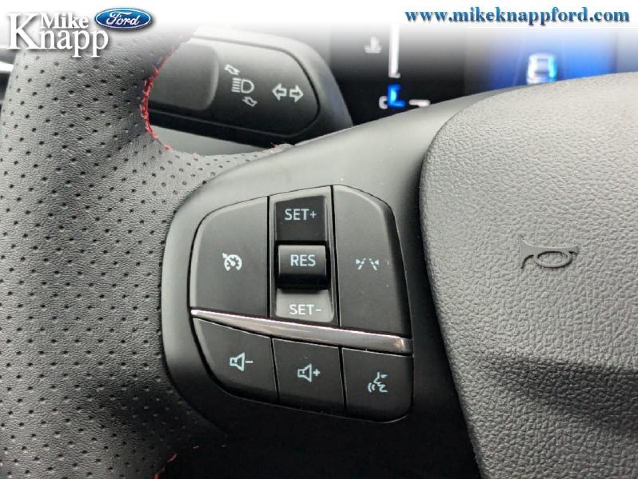 2025 Ford Escape ST-Line Photo