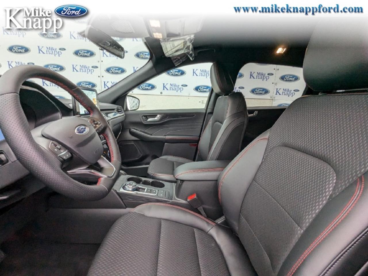 2025 Ford Escape ST-Line Photo