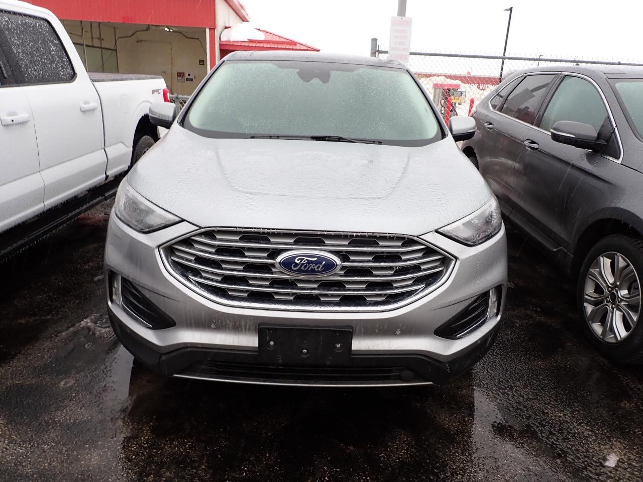 2024 Ford Edge Titanium AWD Photo