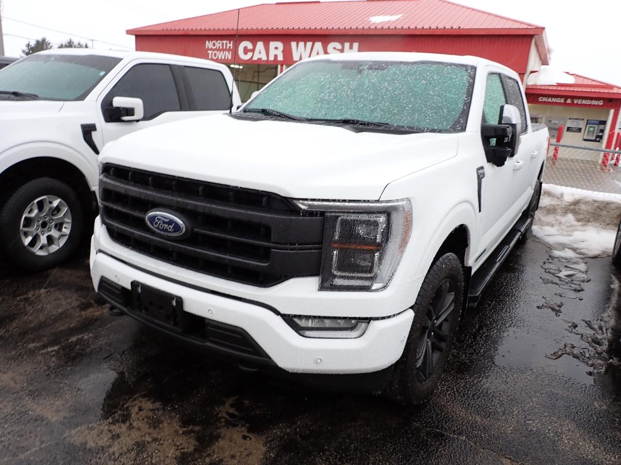 2022 Ford F-150 LARIAT 4WD CREW POWERBOOST *HYBRID* Photo