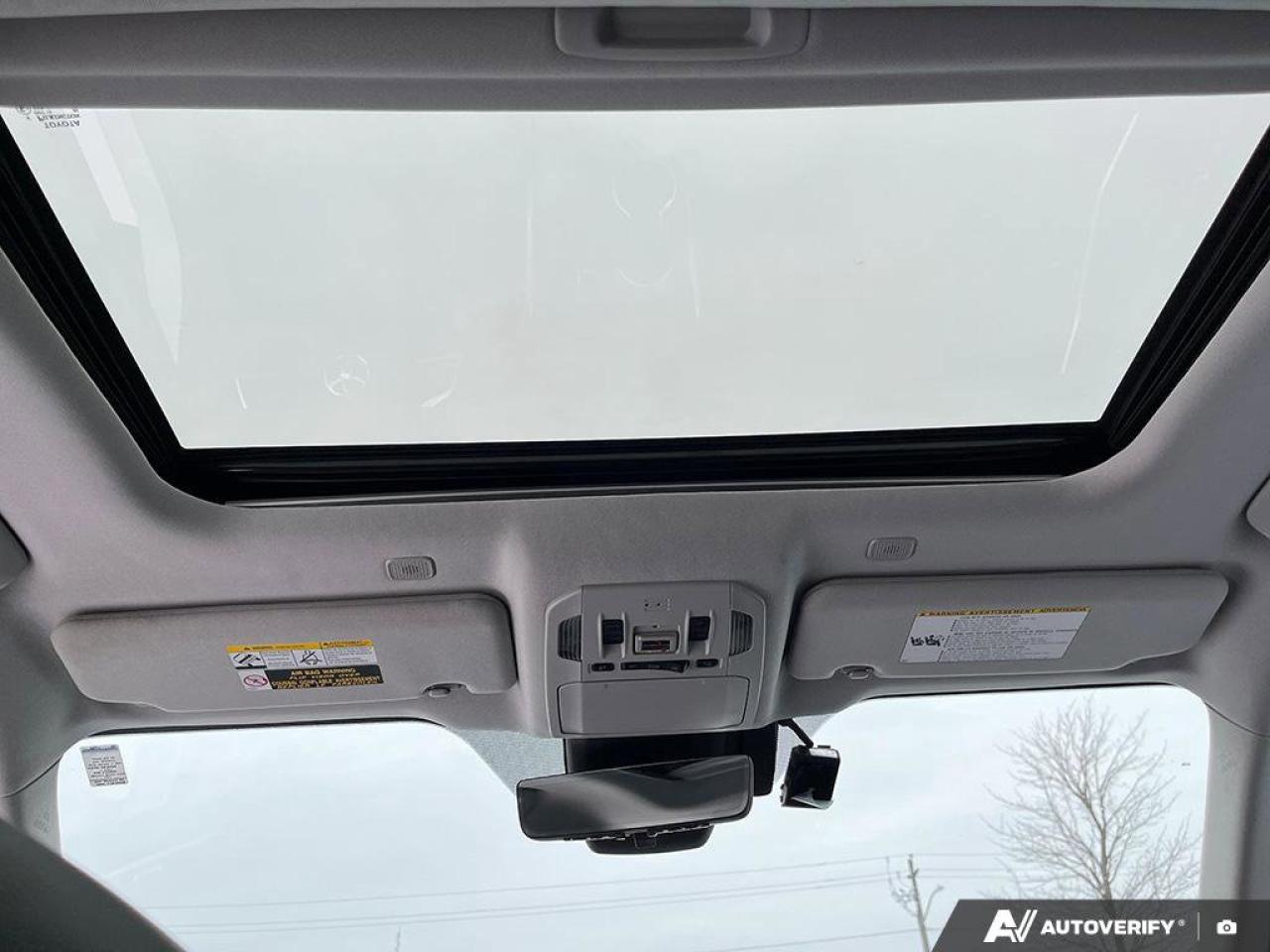 2023 Toyota Highlander Hybrid XLE Bronze Edition | Adaptive Cruise | Sunroof | Apple CarPlay & Android Auto | New Tires | Photo