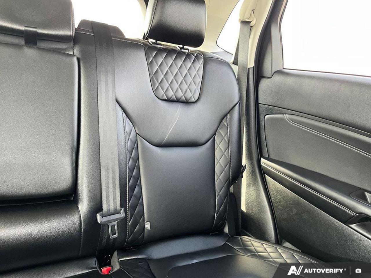 2023 Ford Edge Titanium AWD | Leather | Pano Roof | B&O Sound | Heated Seats + Steering | Remote Start | and More ! Photo