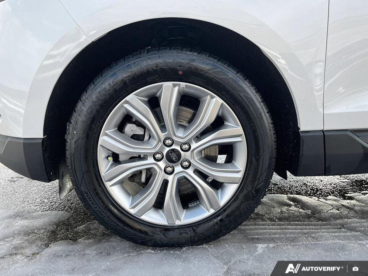 2023 Ford Edge Titanium AWD | Leather | Pano Roof | B&O Sound | Heated Seats + Steering | Remote Start | and More ! Photo