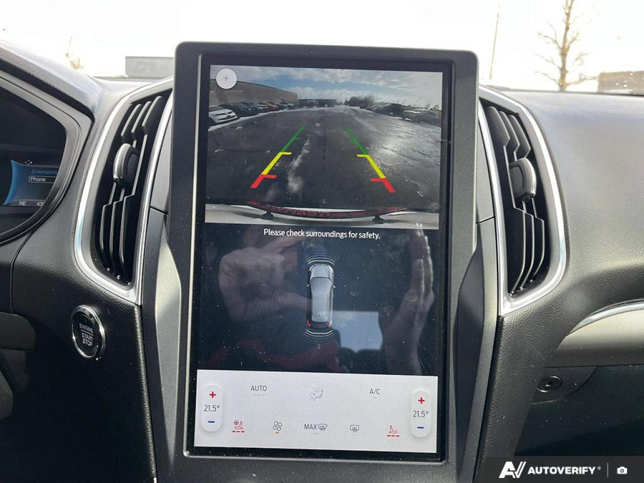 2023 Ford Edge Titanium AWD | Leather | Pano Roof | B&O Sound | Heated Seats + Steering | Remote Start | and More ! Photo