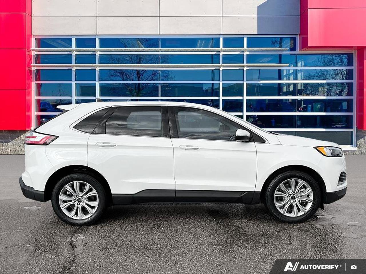 2023 Ford Edge Titanium AWD | Leather | Pano Roof | B&O Sound | Heated Seats + Steering | Remote Start | and More ! Photo