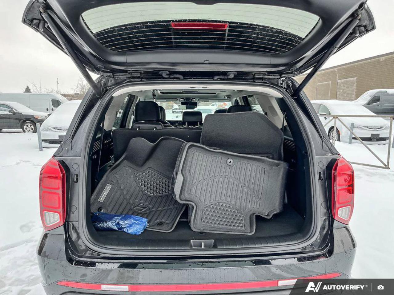 2023 Hyundai PALISADE Urban | Leather | Sunroof | Nav | 360 Camera | Cooled + Heated Seats | Adaptive Cruise | Photo