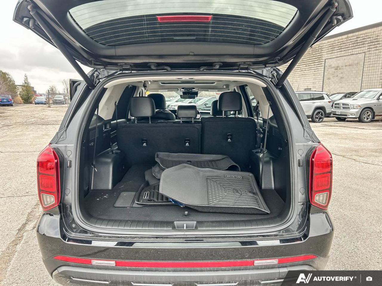 2023 Hyundai PALISADE Urban | Leather | Sunroof | Nav | 360 Camera | Cooled + Heated Seats | Adaptive Cruise | Photo