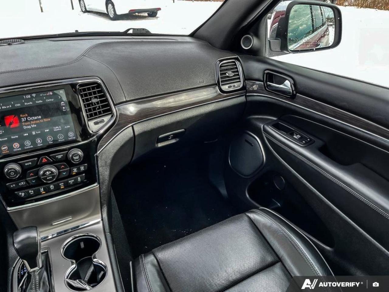 2020 Jeep Grand Cherokee Overland V6 4X4 | Navigation | Pano Sunroof | Nappa Leather | New Tires | New Brakes | Photo