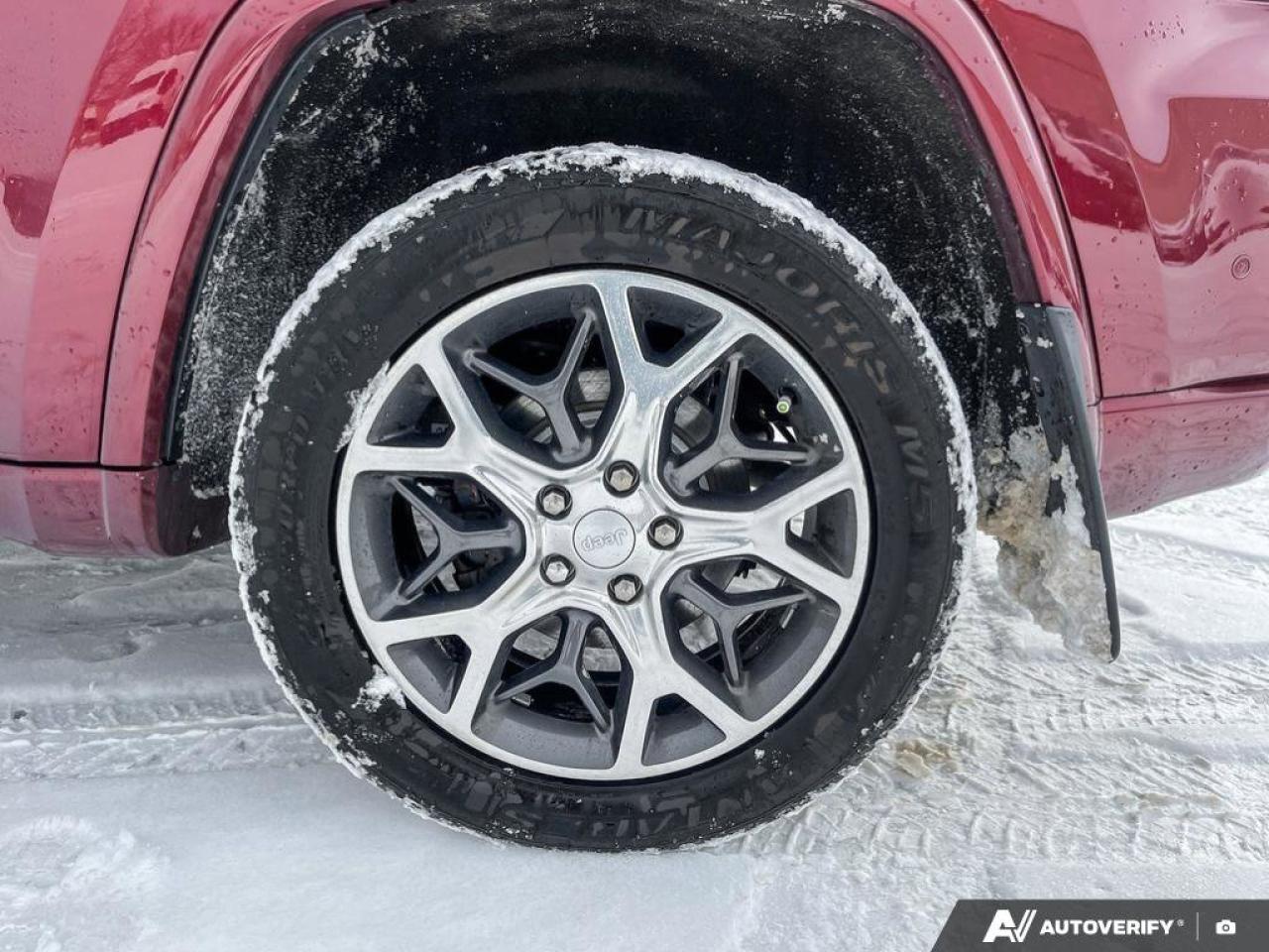 2020 Jeep Grand Cherokee Overland V6 4X4 | Navigation | Pano Sunroof | Nappa Leather | New Tires | New Brakes | Photo