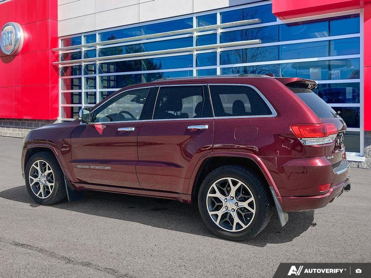 2020 Jeep Grand Cherokee Overland V6 4X4 | Navigation | Pano Sunroof | Nappa Leather | New Tires | New Brakes | Photo2