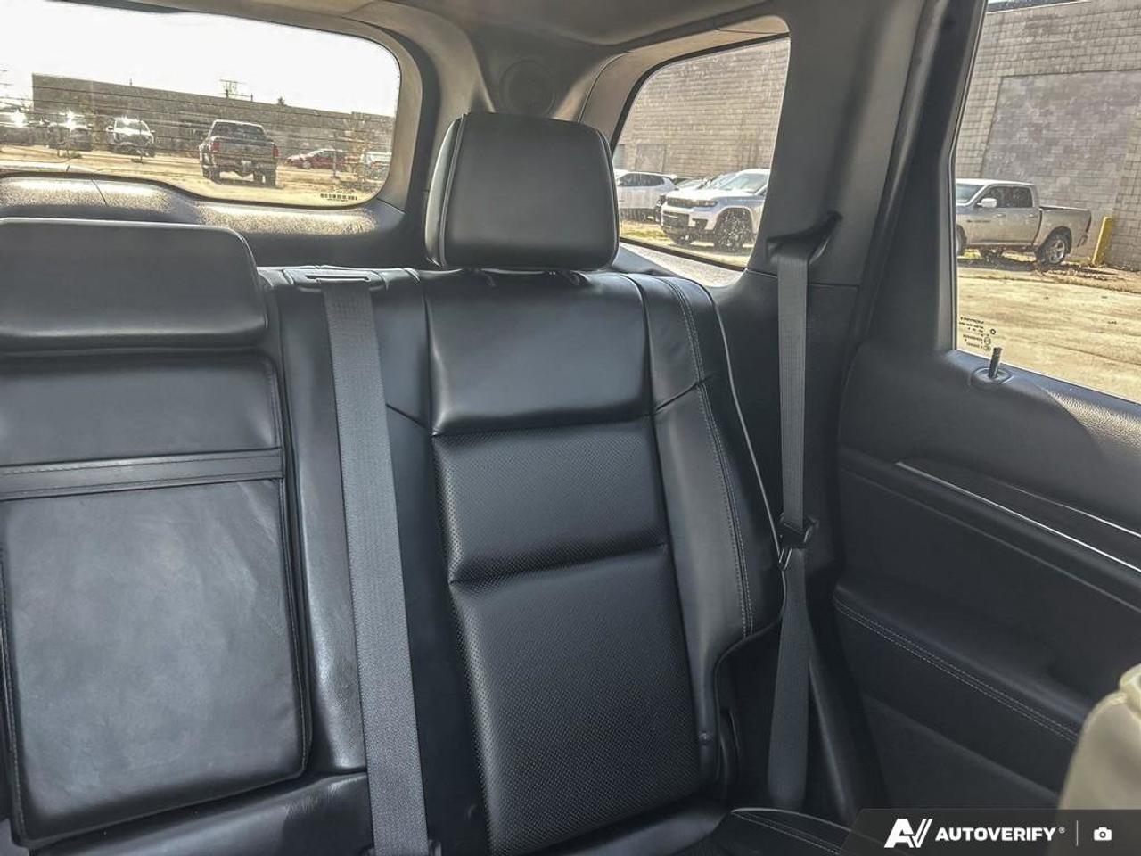 2020 Jeep Grand Cherokee Overland V6 4X4 | Navigation | Pano Sunroof | Nappa Leather | New Tires | New Brakes | Photo