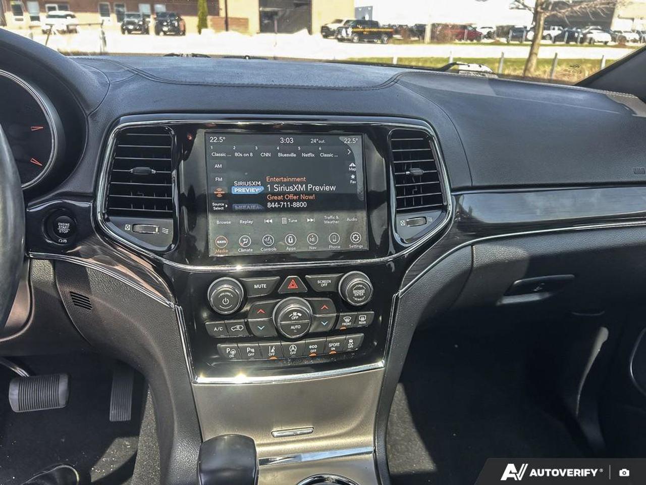 2020 Jeep Grand Cherokee Overland V6 4X4 | Navigation | Pano Sunroof | Nappa Leather | New Tires | New Brakes | Photo