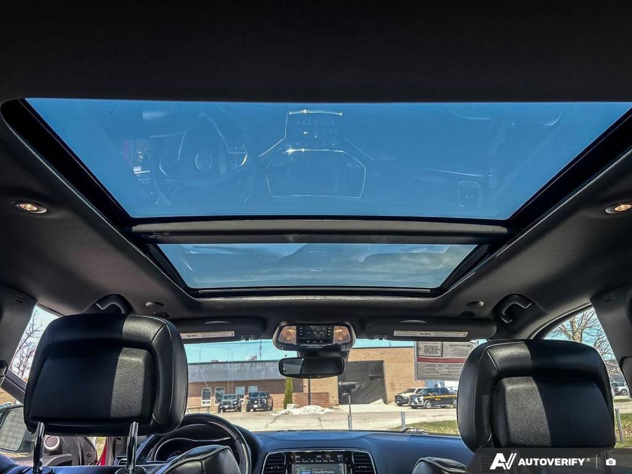 2020 Jeep Grand Cherokee Overland V6 4X4 | Navigation | Pano Sunroof | Nappa Leather | New Tires | New Brakes | Photo
