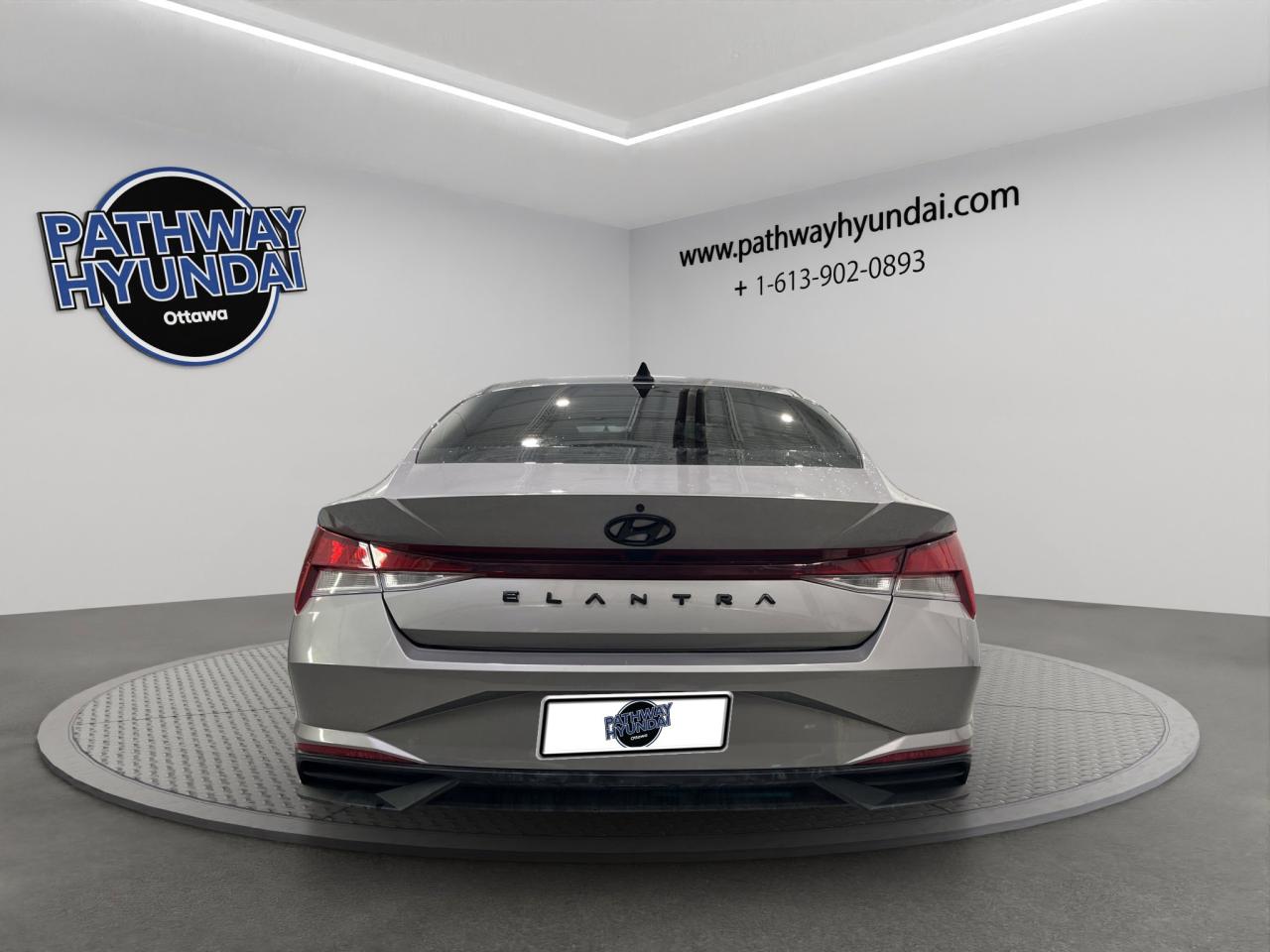 2023 Hyundai Elantra Essential | Reverse Cam | Heated Seats Photo4