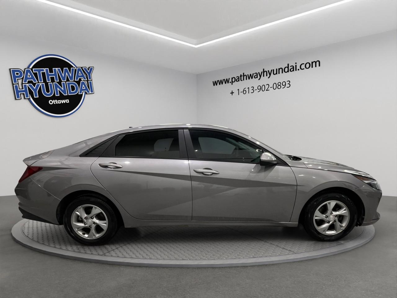 2023 Hyundai Elantra Essential | Reverse Cam | Heated Seats Photo