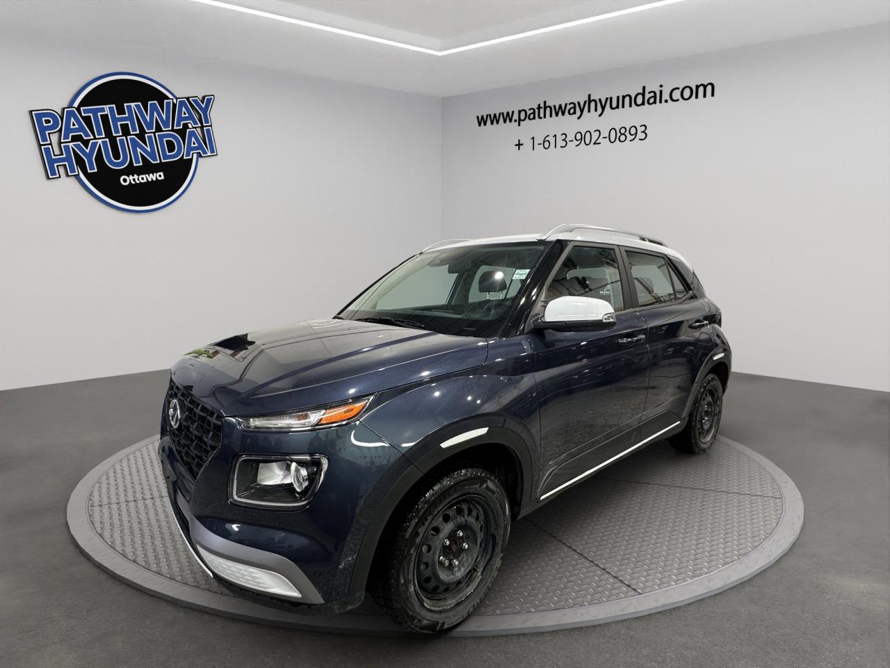 2024 Hyundai Venue Preferred | Reverse Cam | Heated Seats Photo