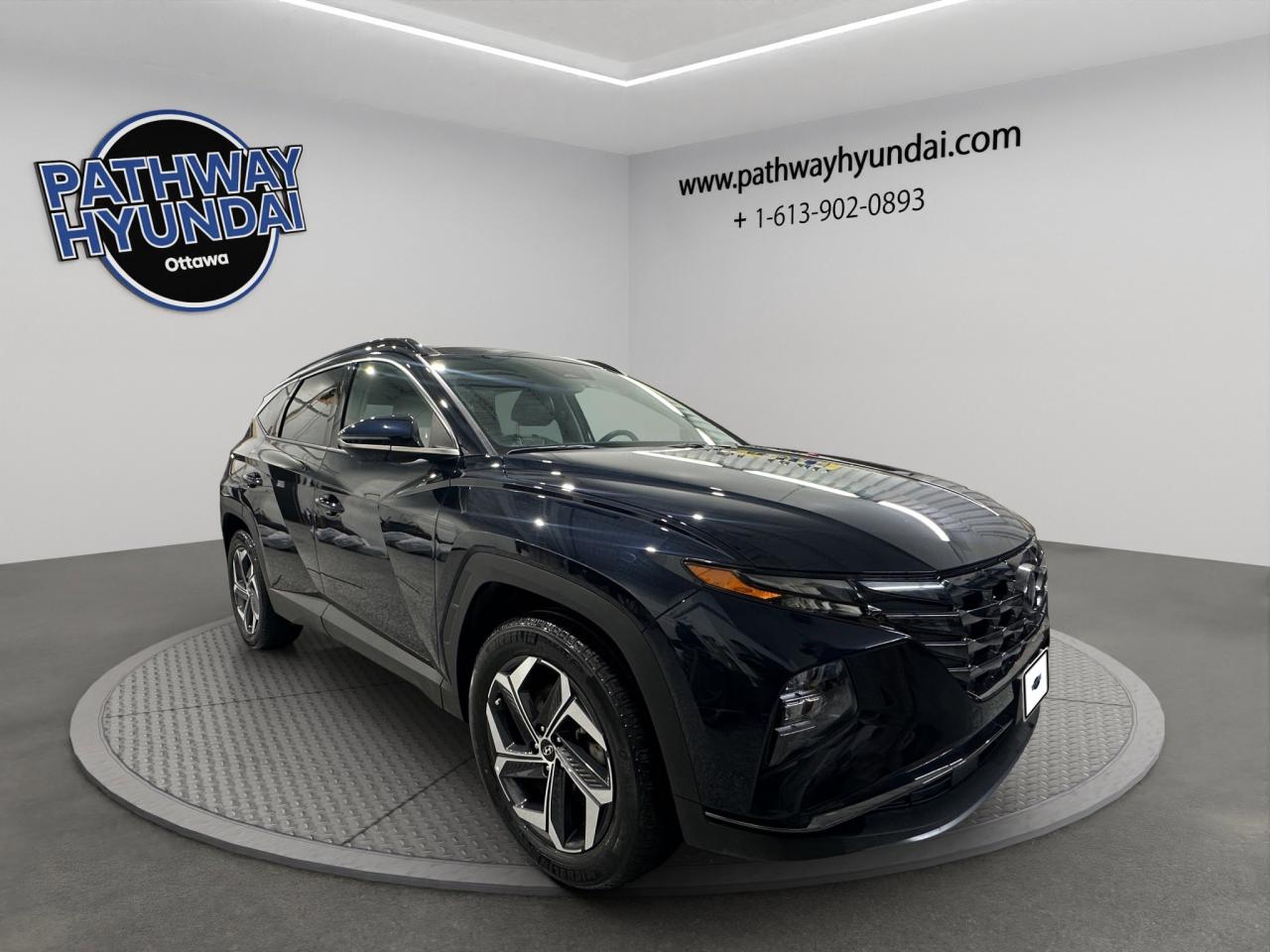 2022 Hyundai Tucson Hybrid Luxury | Reverse Cam | Heated Seats Photo0
