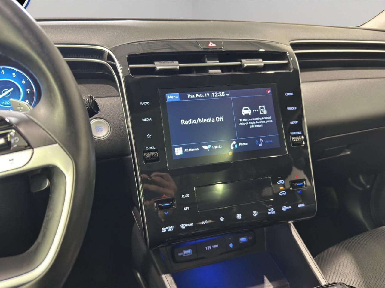 2022 Hyundai Tucson Hybrid Luxury | Reverse Cam | Heated Seats Photo