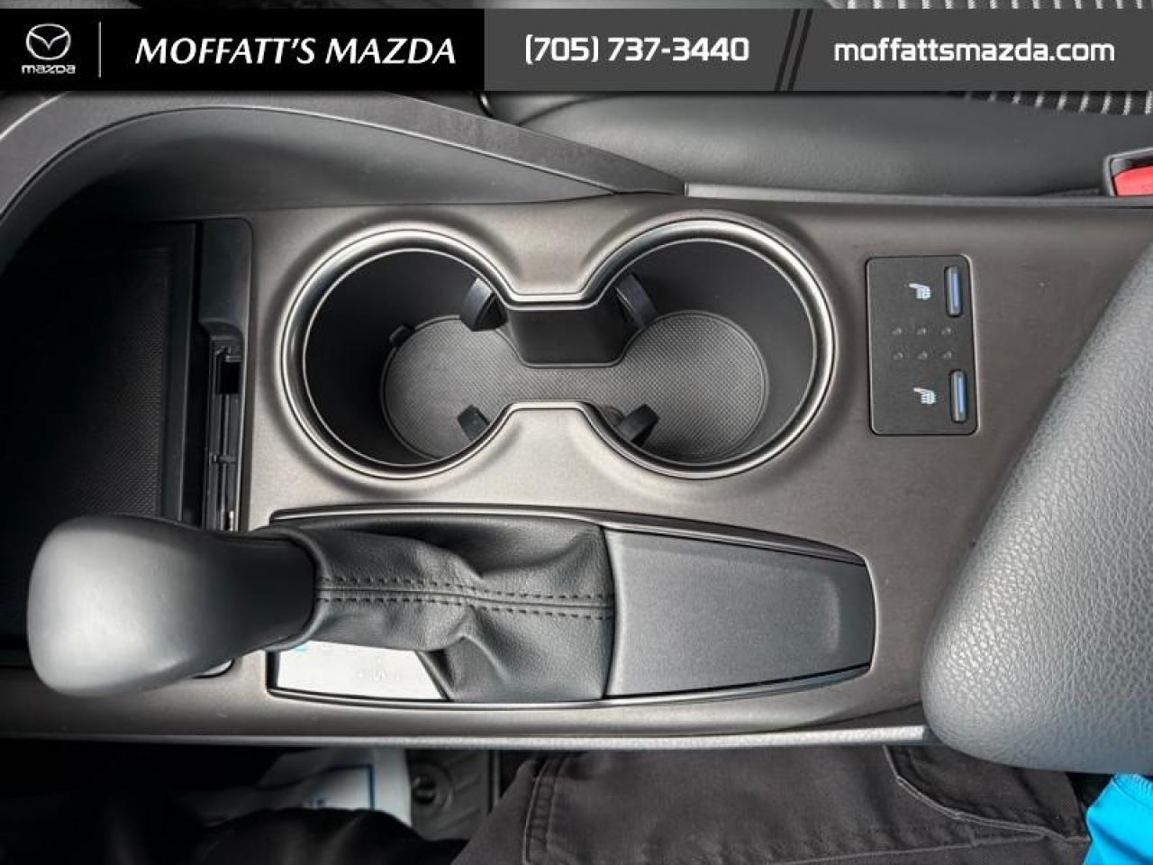 2023 Toyota Camry SE Photo